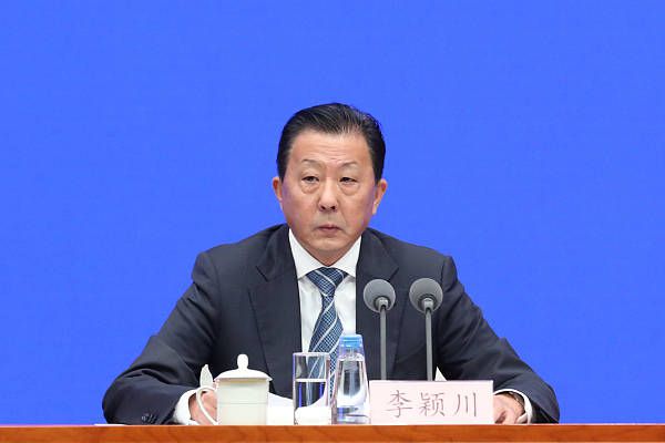 千鹤先生电视剧免费观看
